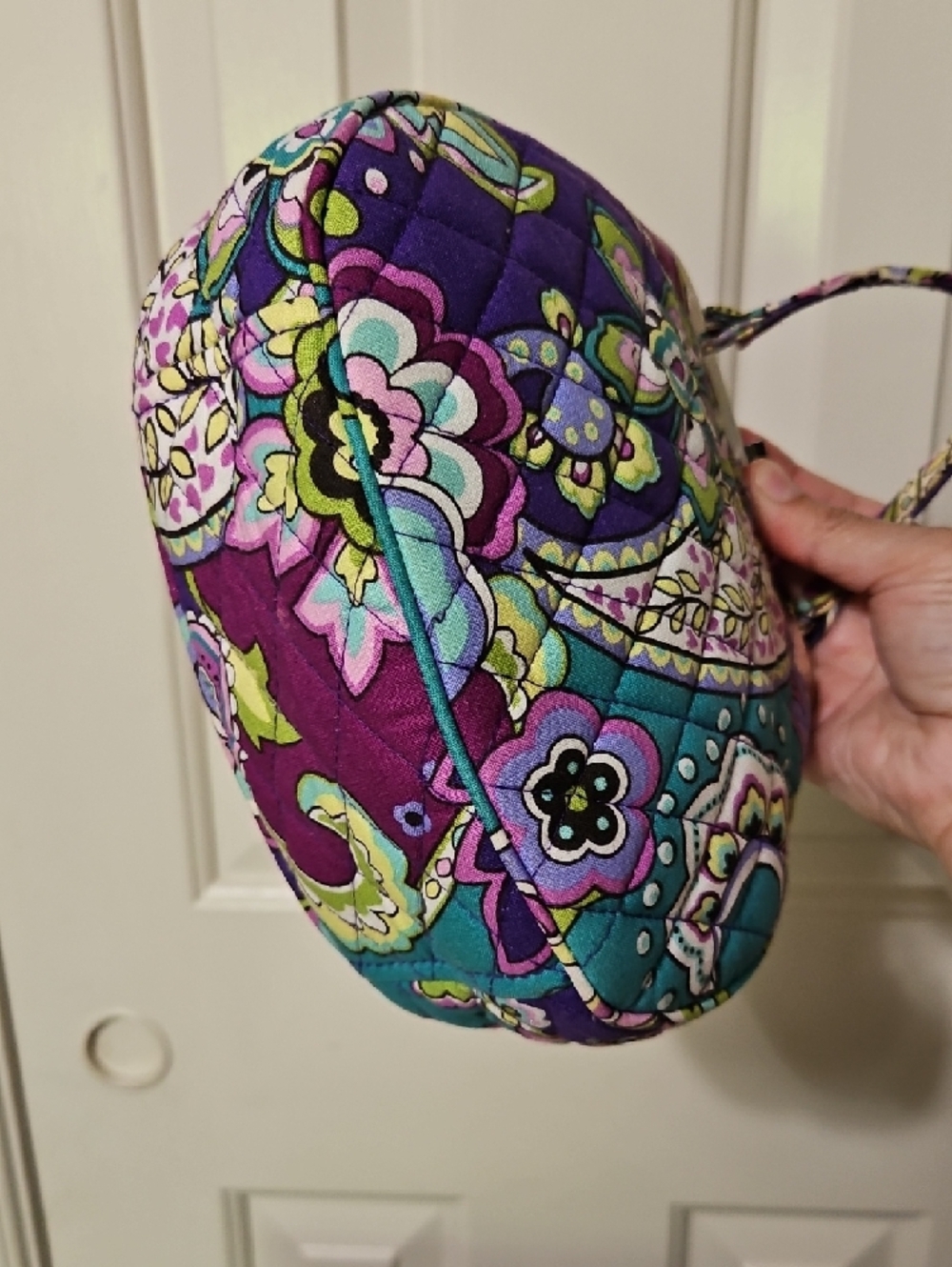 Vera Bradley Kisslock Mini Quilted Paisley Crossbody Bag - Picture 4 of 8